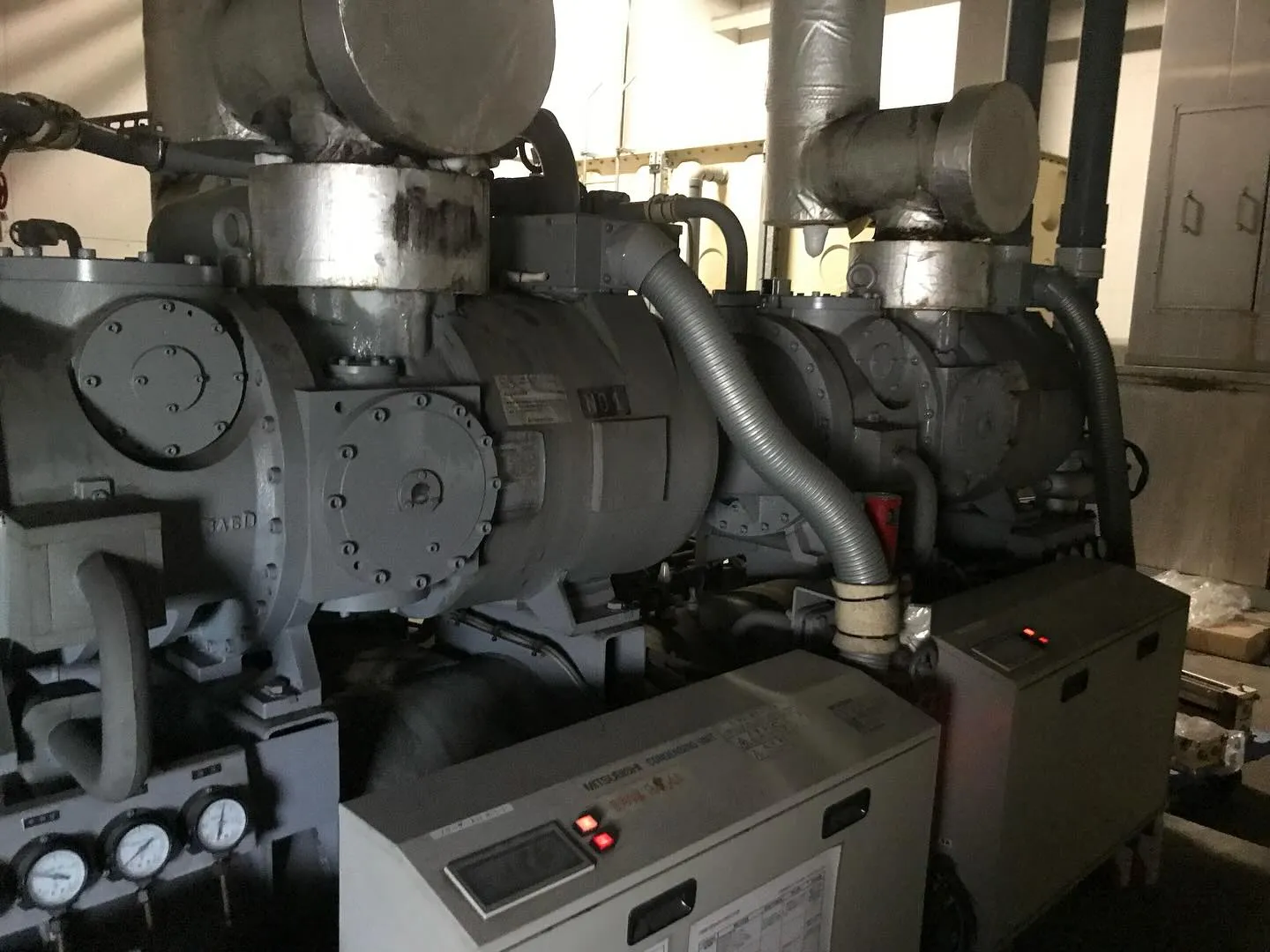 水冷冷凍機高圧異常